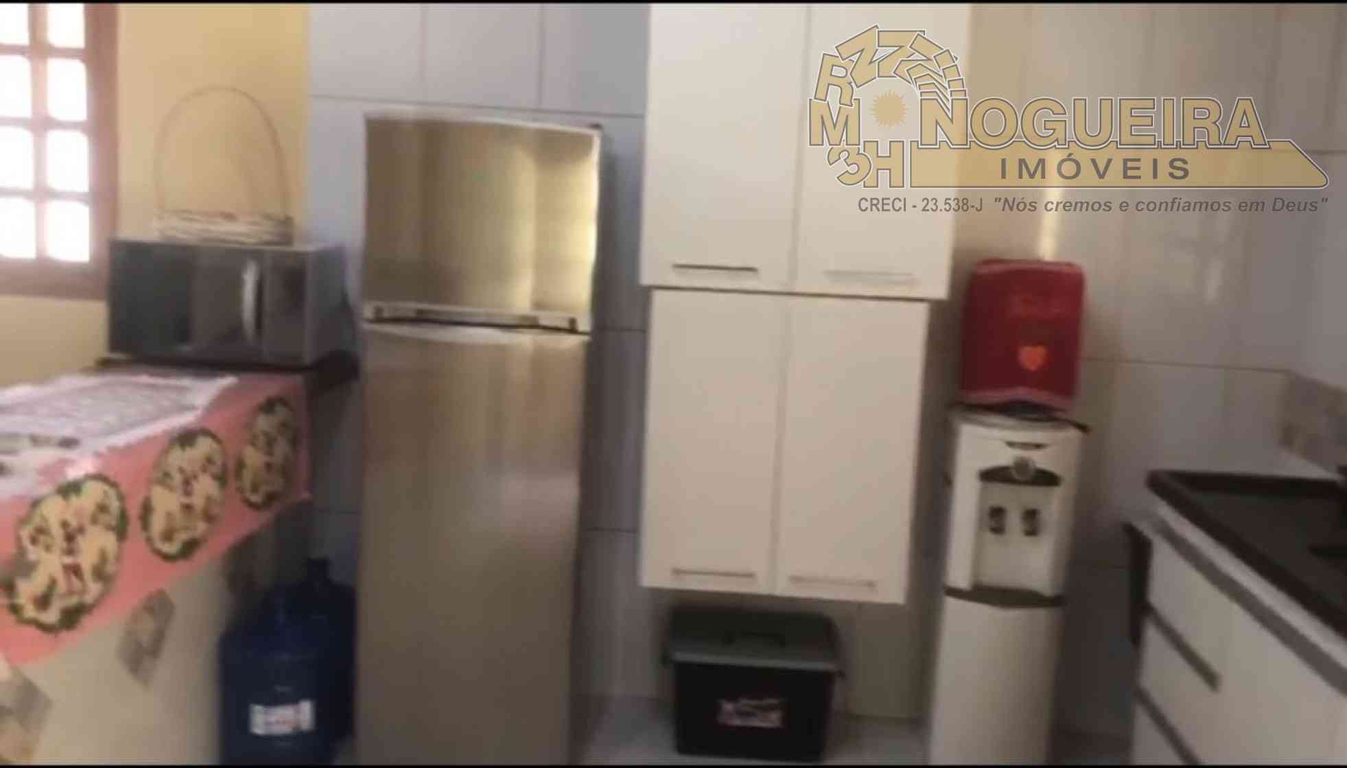 Chacará com 2500 m2 em Guararema