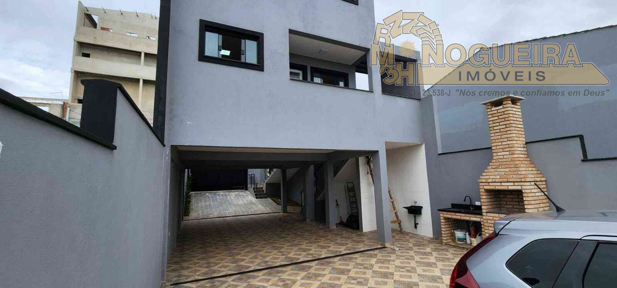 Sobrado novo  na Vila Carmela