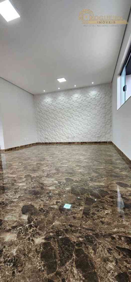 Sobrado novo  na Vila Carmela