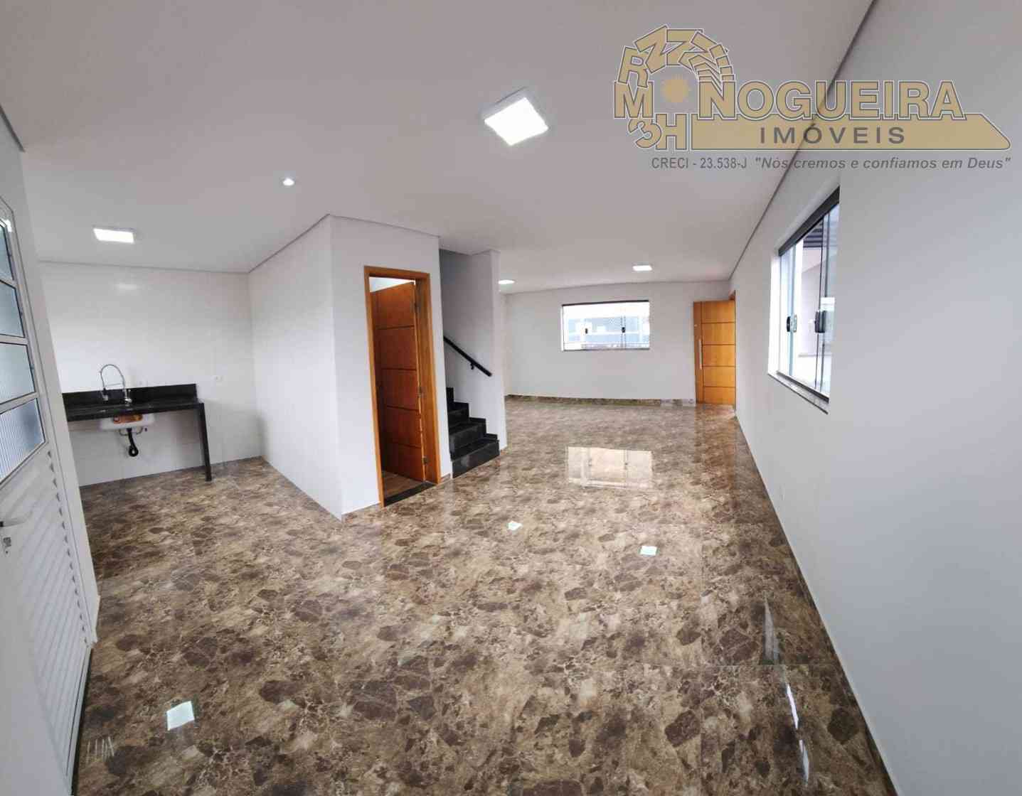 Sobrado novo  na Vila Carmela