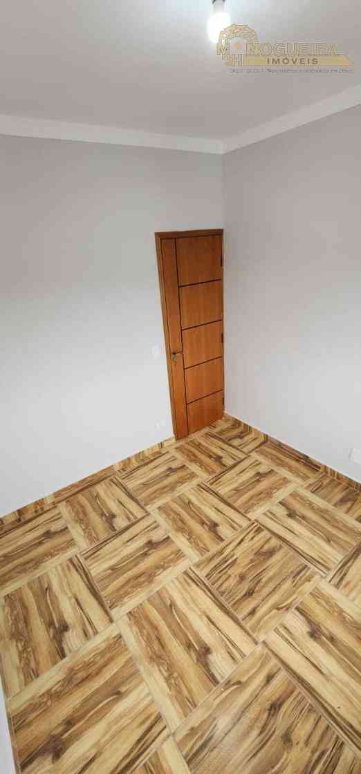 Sobrado novo  na Vila Carmela