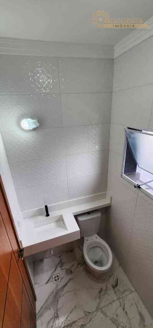 Sobrado novo  na Vila Carmela