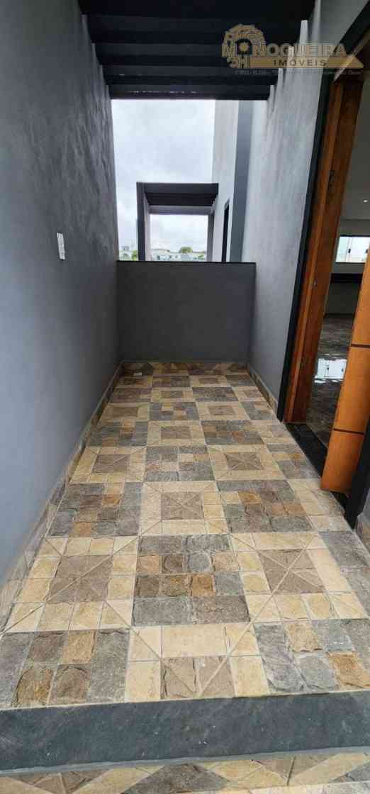 Sobrado novo  na Vila Carmela