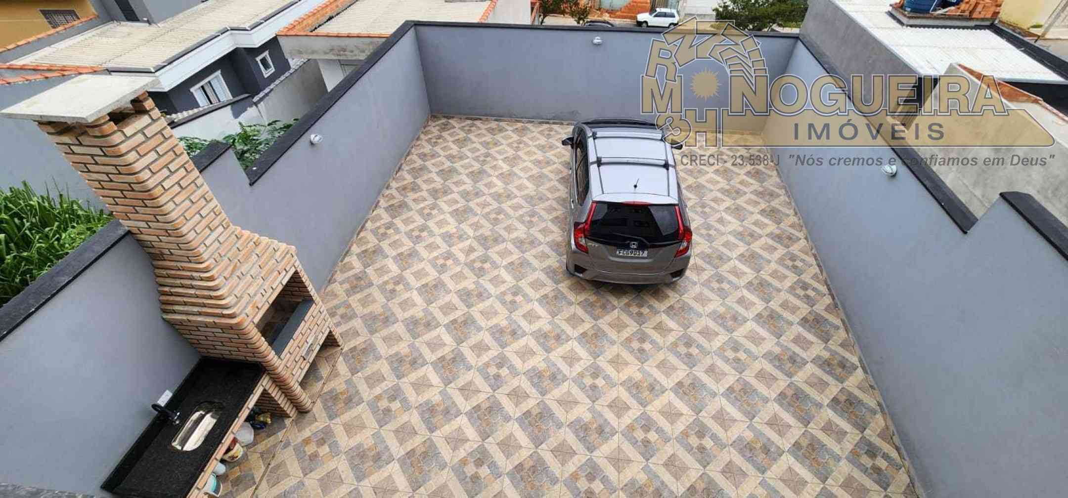 Sobrado novo  na Vila Carmela