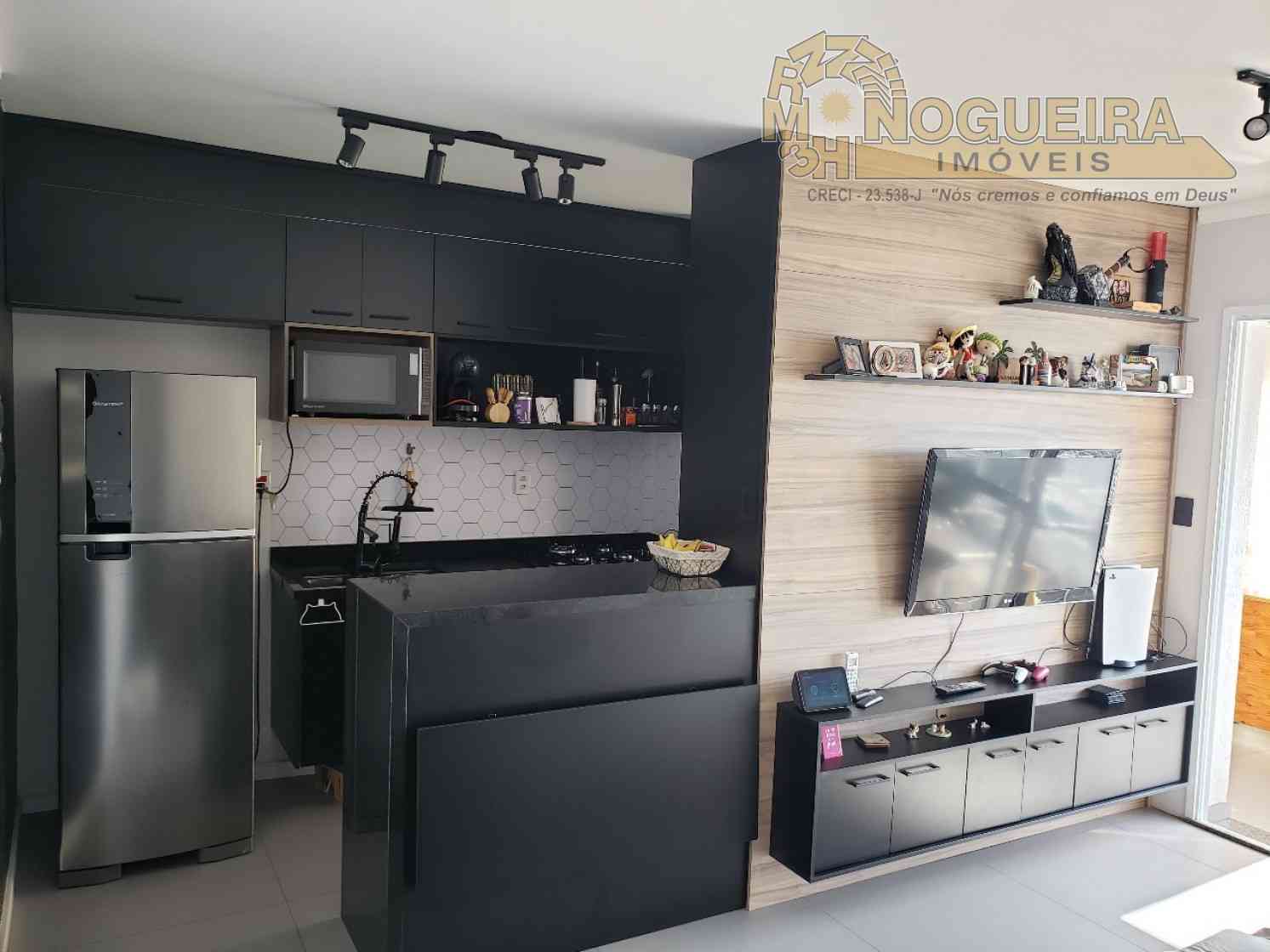 Apto na Vila Augusta, 71 m² com depósito