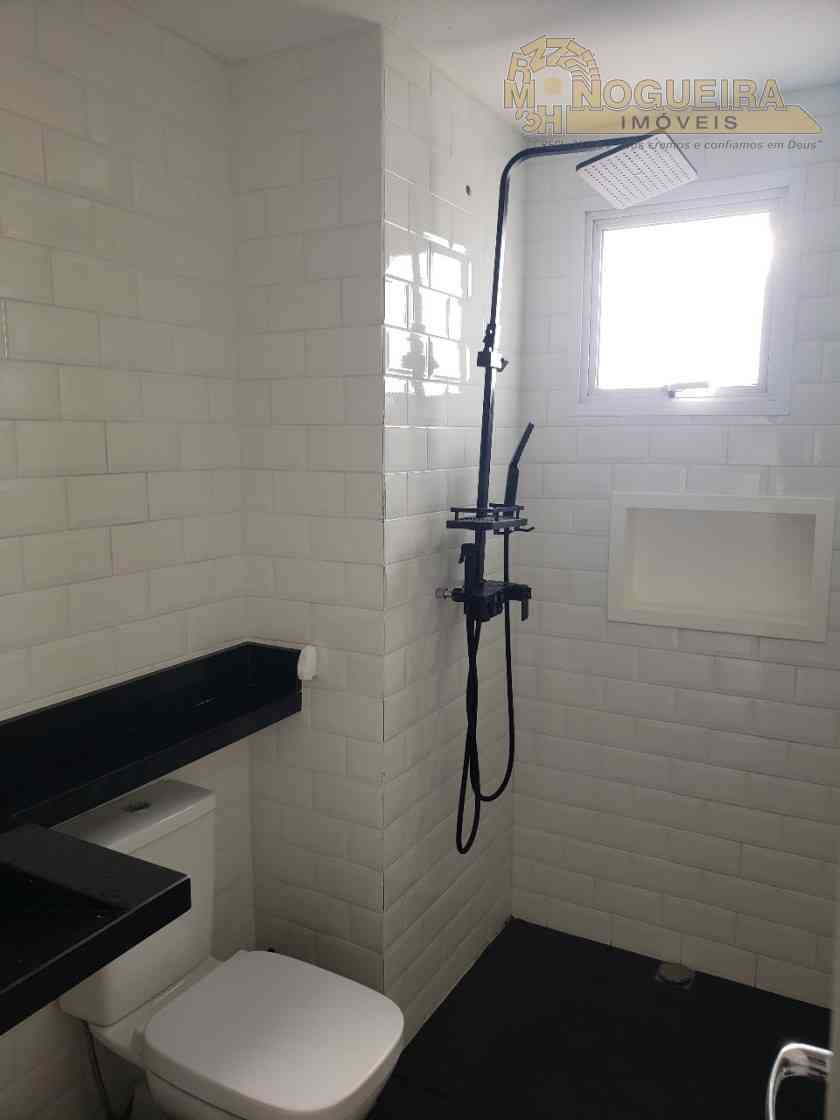 Apto na Vila Augusta, 71 m² com depósito