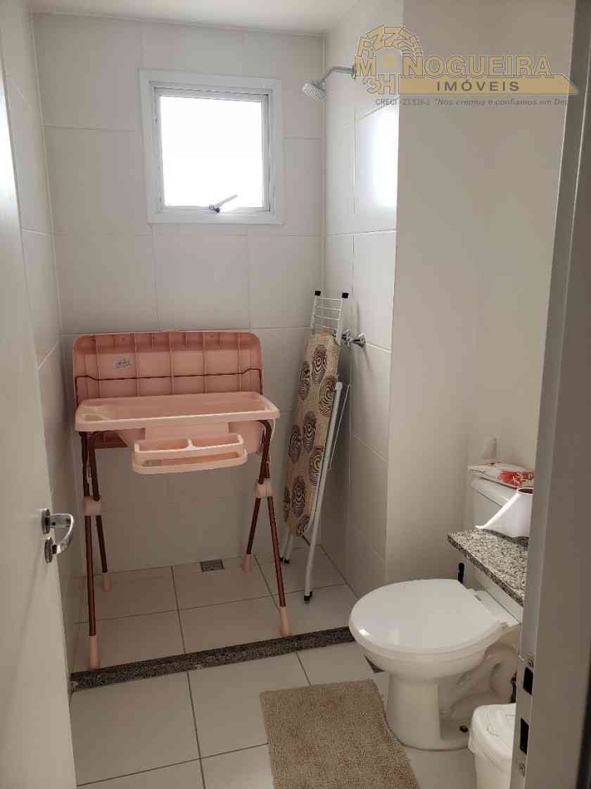 Apto na Vila Augusta, 71 m² com depósito