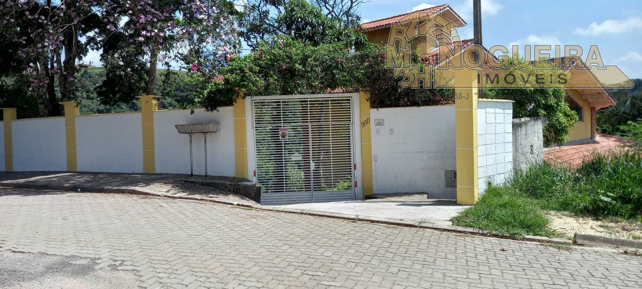Chácara em Igaratá com piscina