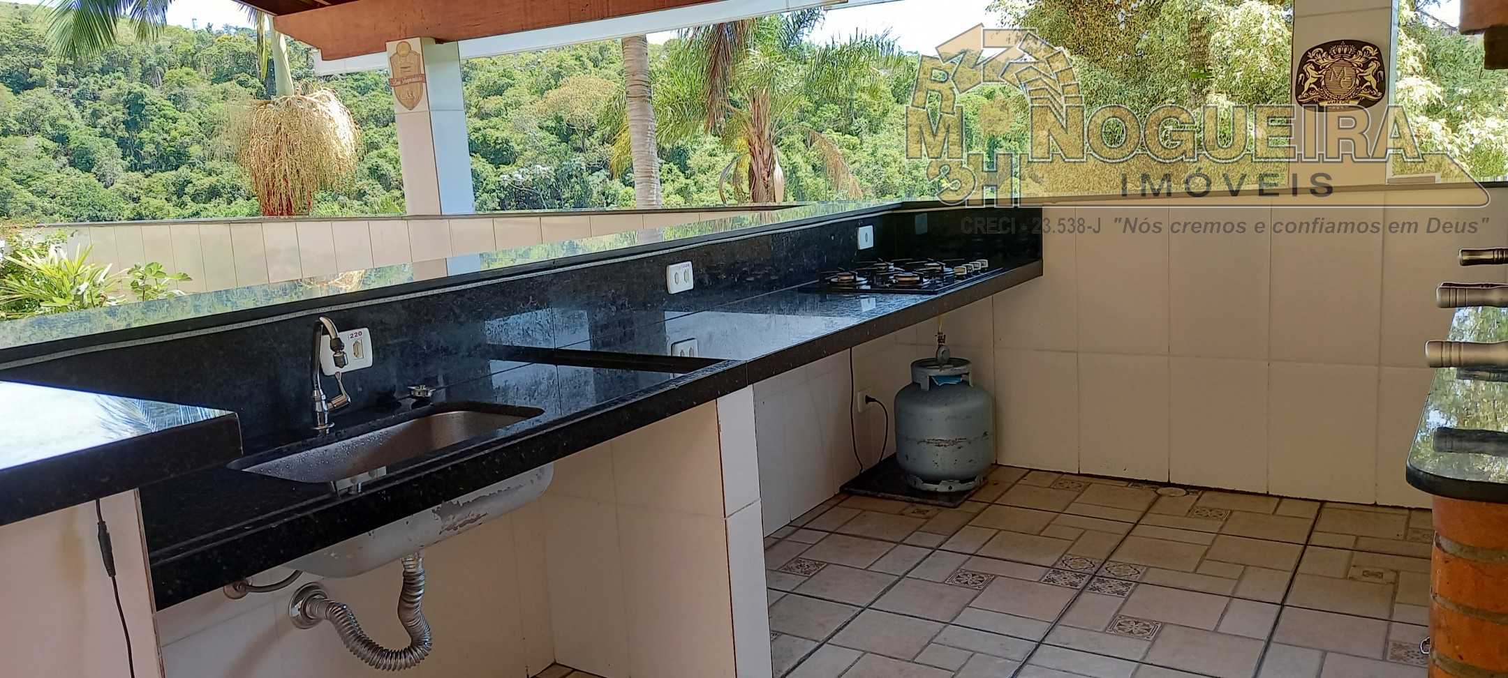 Chácara em Igaratá com piscina