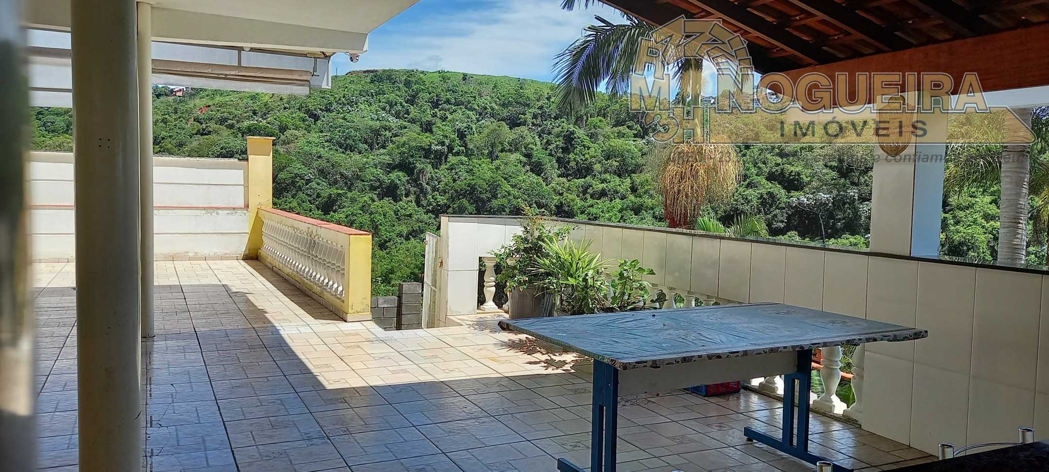 Chácara em Igaratá com piscina