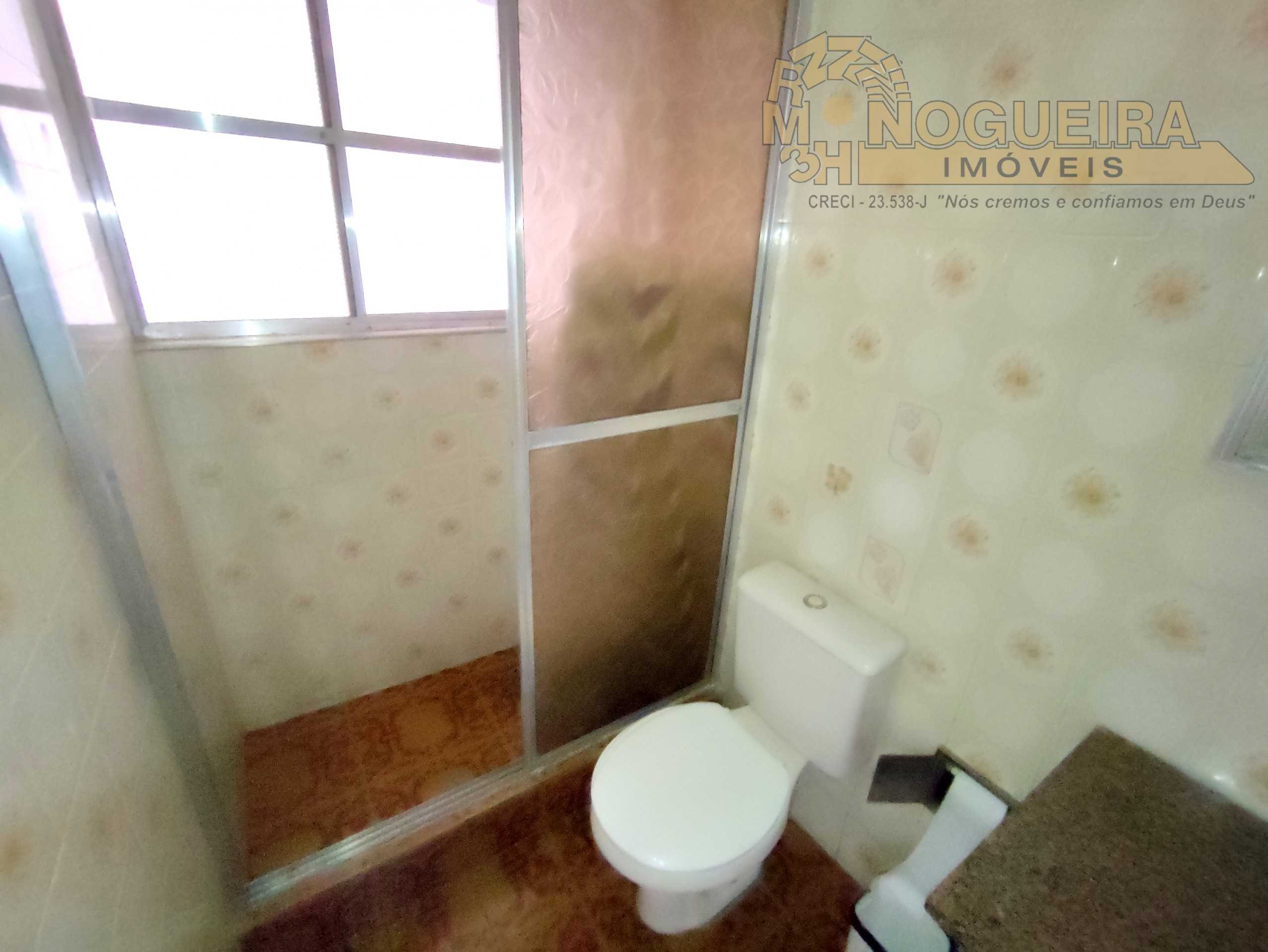 Ótimo Apartamento Condomínio São Paulo - Primeiro Andar.