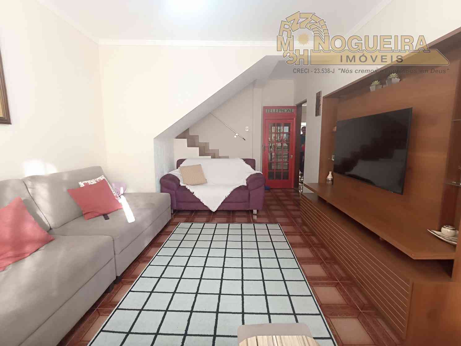 Sobrado a venda com 4 dormitórios