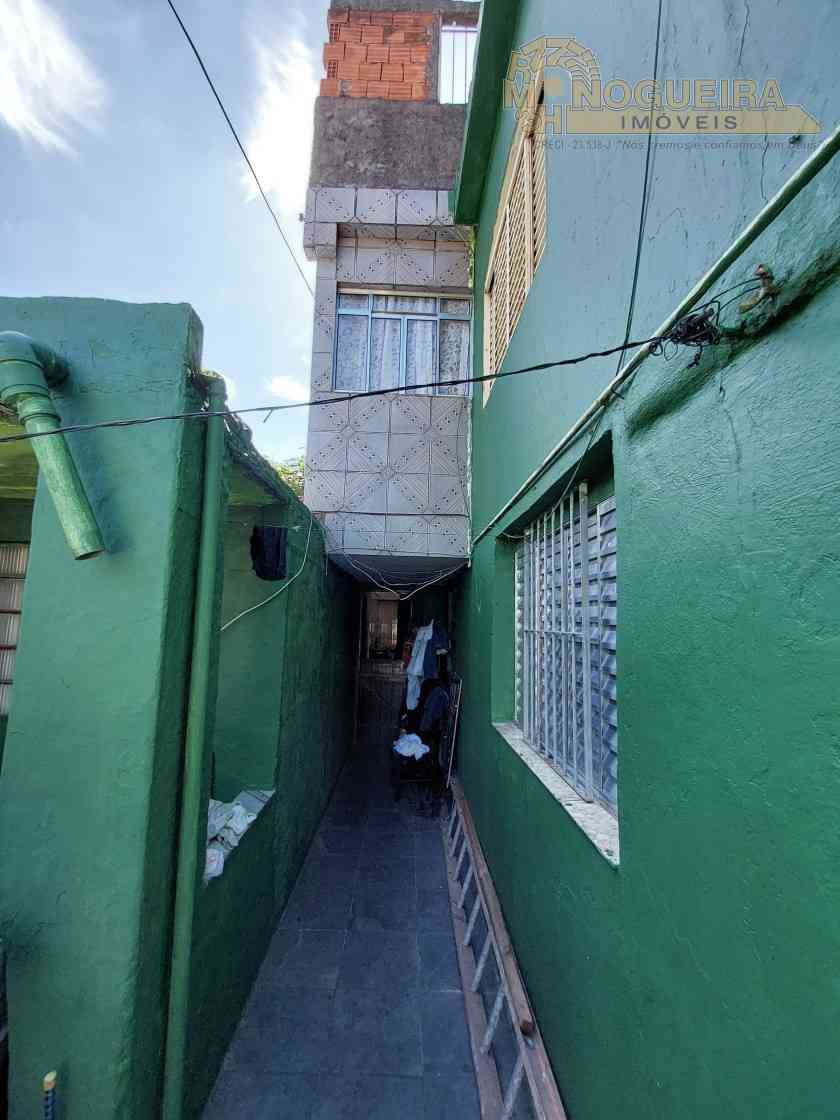 Terreno com 4 casas antigas bom para investir - Jardim Bela Vista