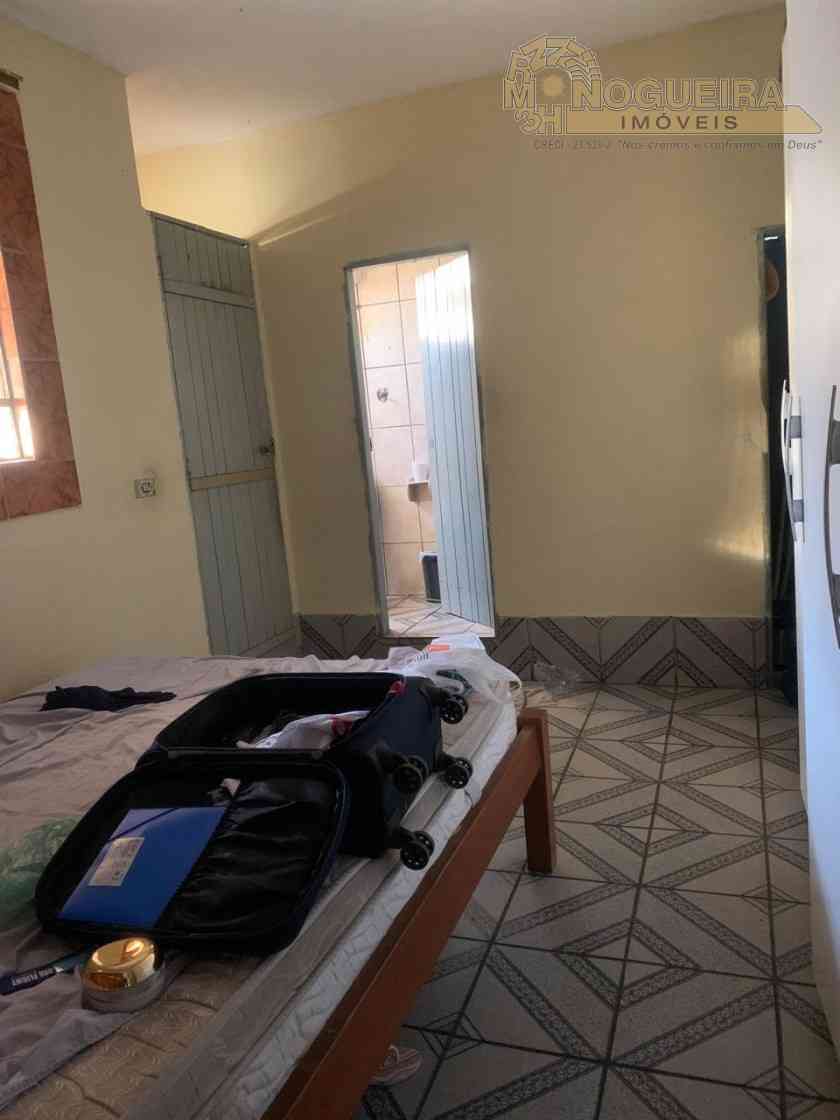 Terreno com 4 casas antigas bom para investir - Jardim Bela Vista