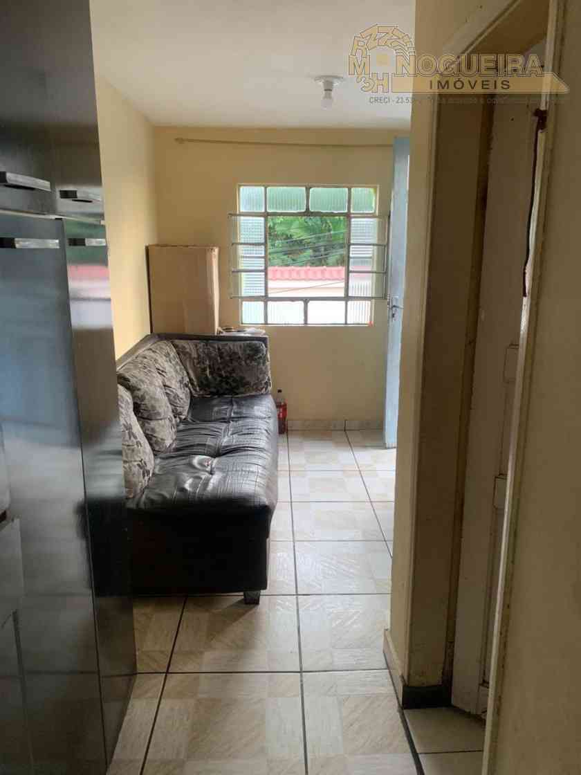 Terreno com 4 casas antigas bom para investir - Jardim Bela Vista