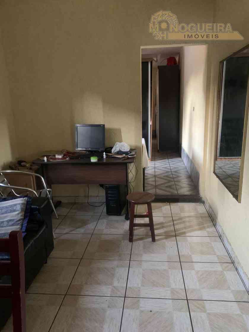 Terreno com 4 casas antigas bom para investir - Jardim Bela Vista