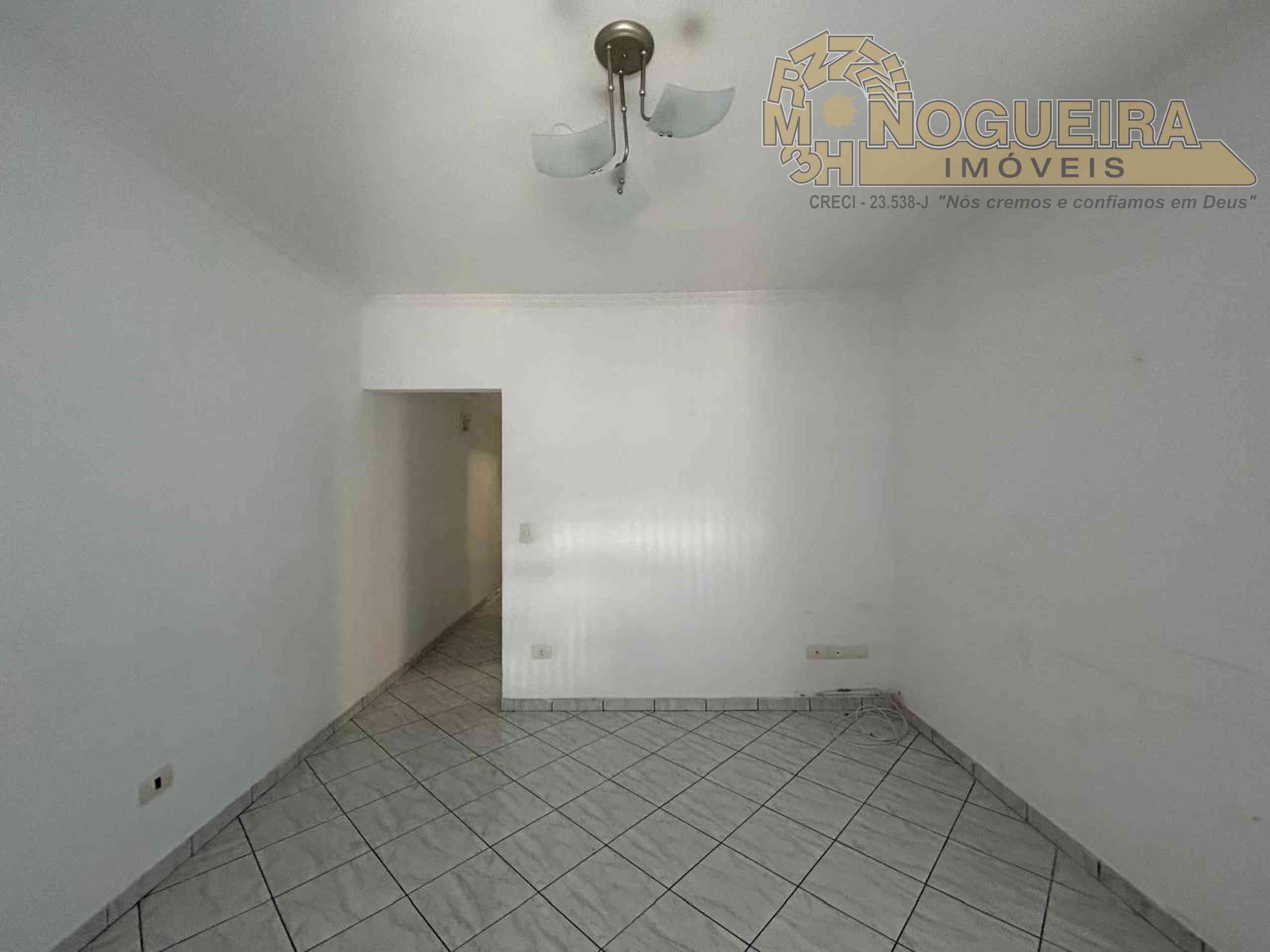 Sobrado com 4 Dormitórios Pq. Industrial Cumbica