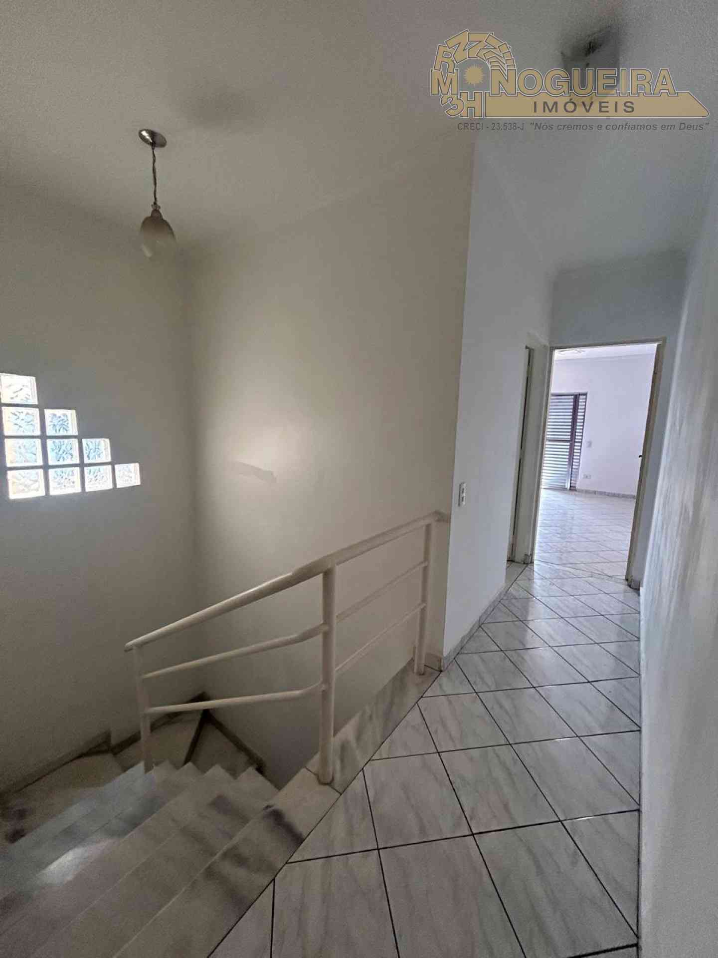 Sobrado com 4 Dormitórios Pq. Industrial Cumbica