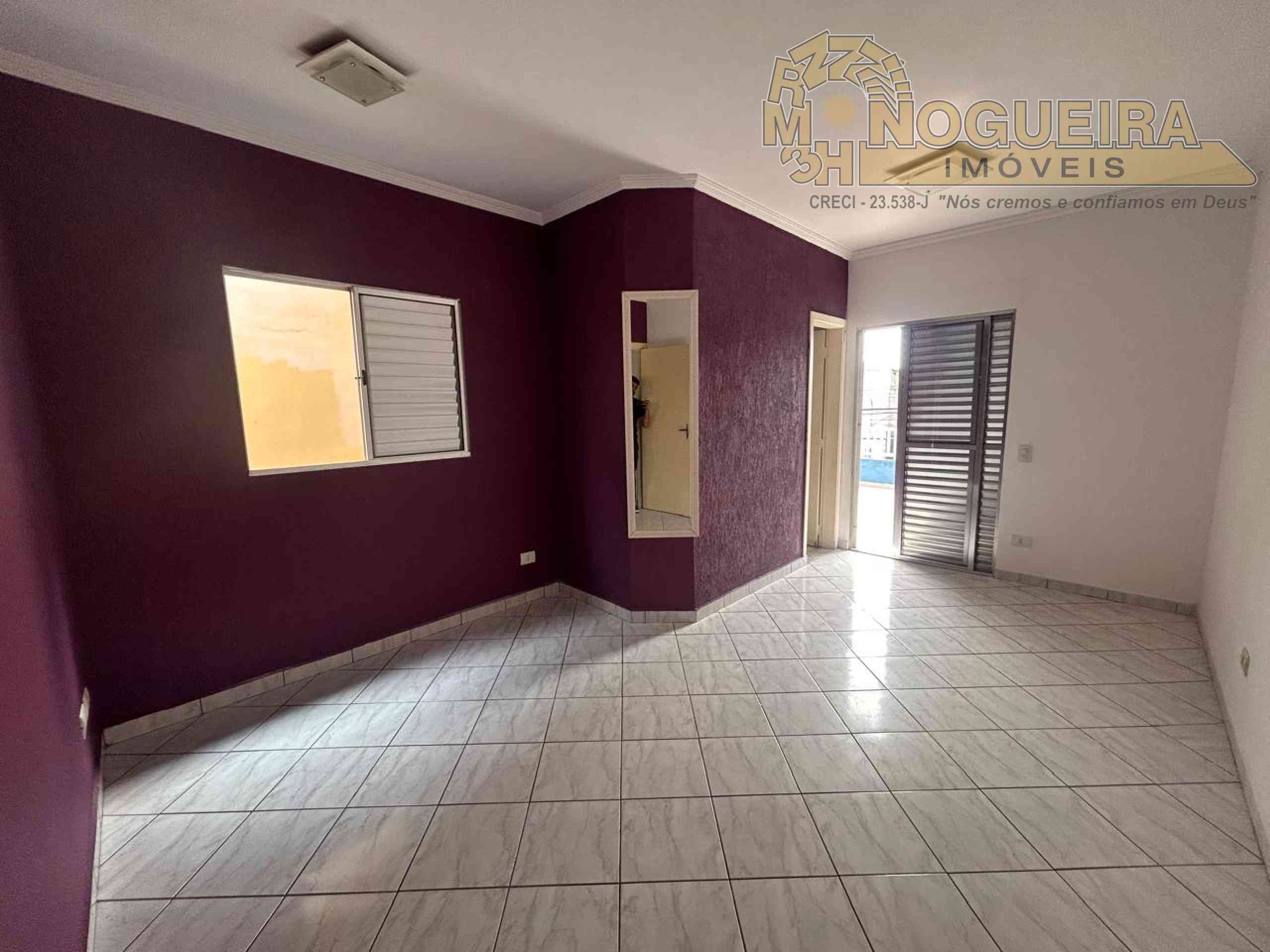 Sobrado com 4 Dormitórios Pq. Industrial Cumbica