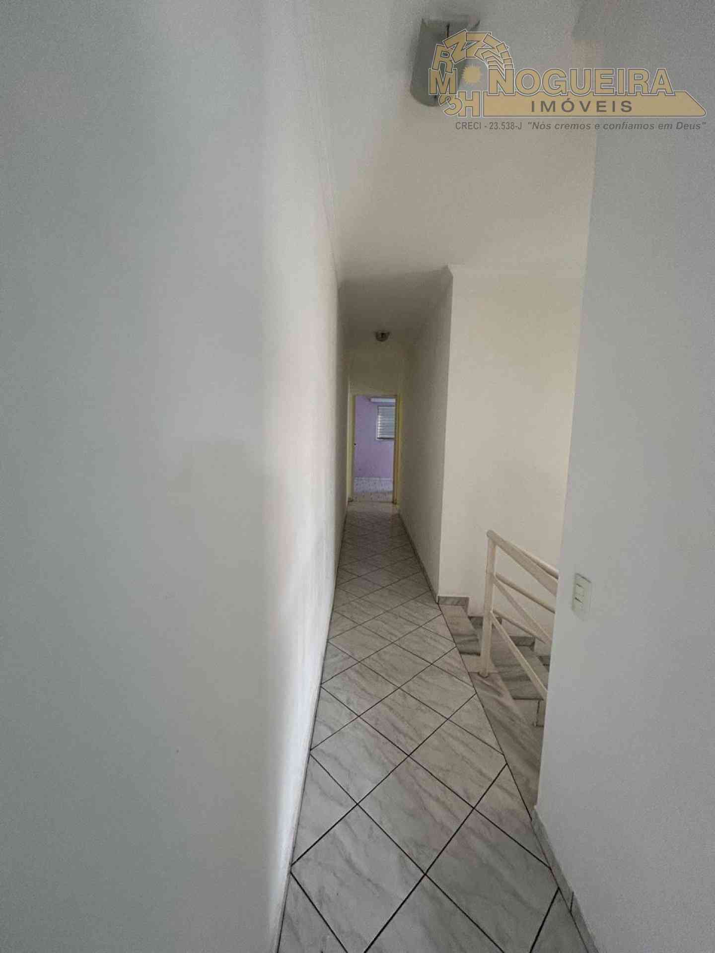 Sobrado com 4 Dormitórios Pq. Industrial Cumbica