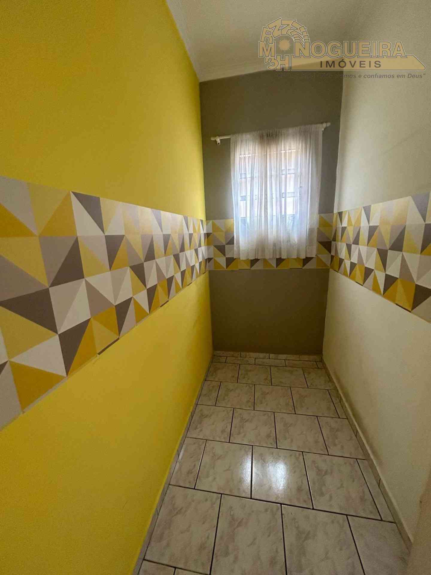 Sobrado com 4 Dormitórios Pq. Industrial Cumbica