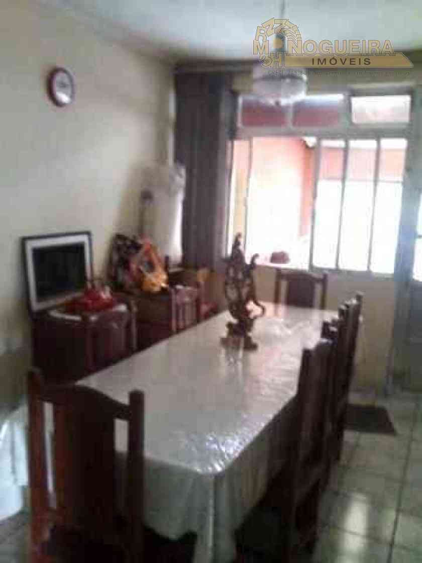 Ótima Casa com Edicula nos fundos Cidade Jardim Cumbica