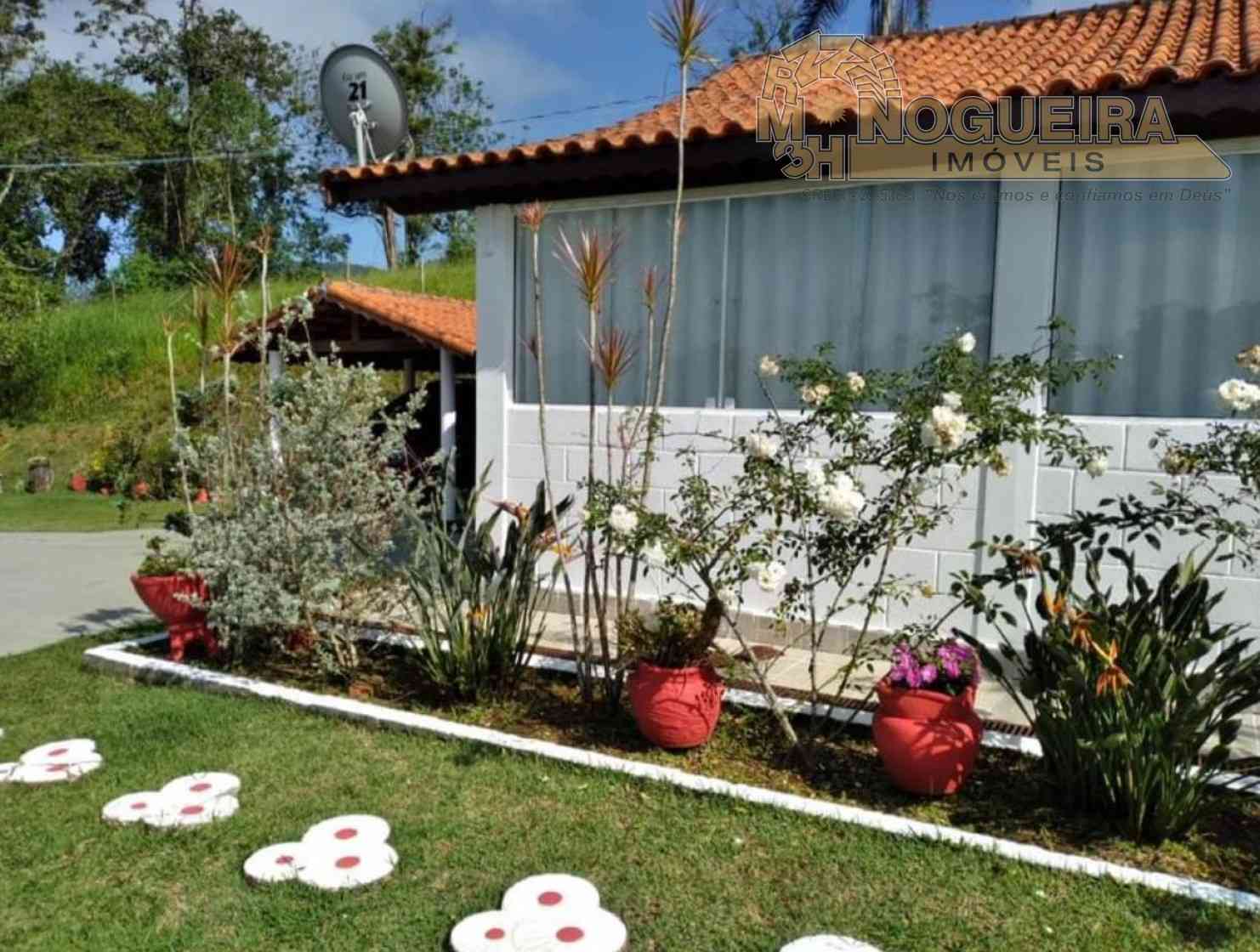 Chacará  2 Dormitórios c/ 1 Suíte - Nazaré Paulista