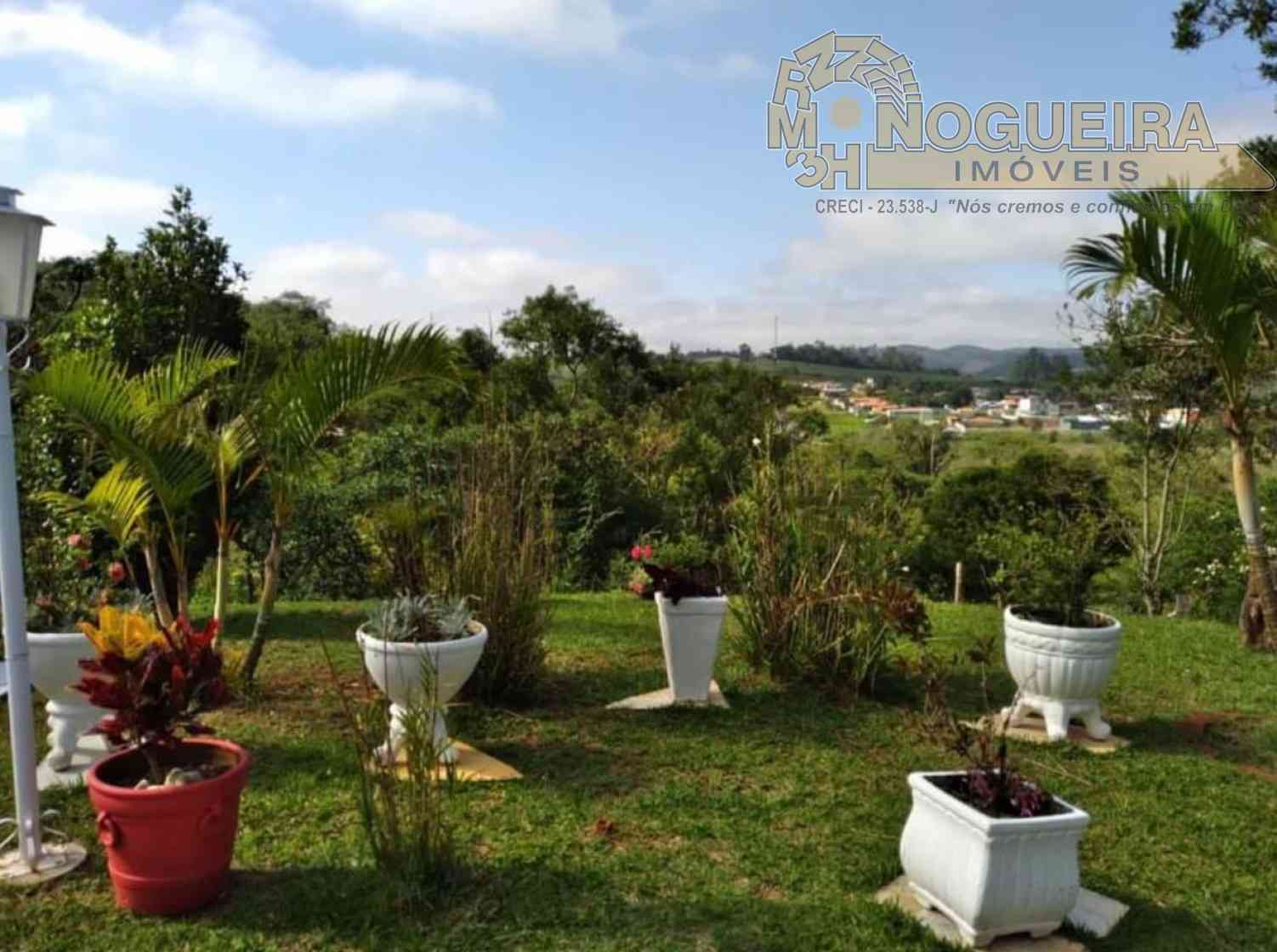 Chacará  2 Dormitórios c/ 1 Suíte - Nazaré Paulista