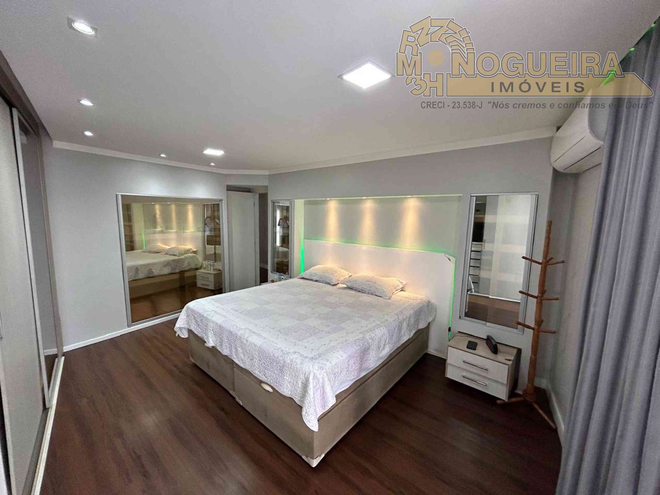 Lindo sobrado com edicula  no Bom Clima