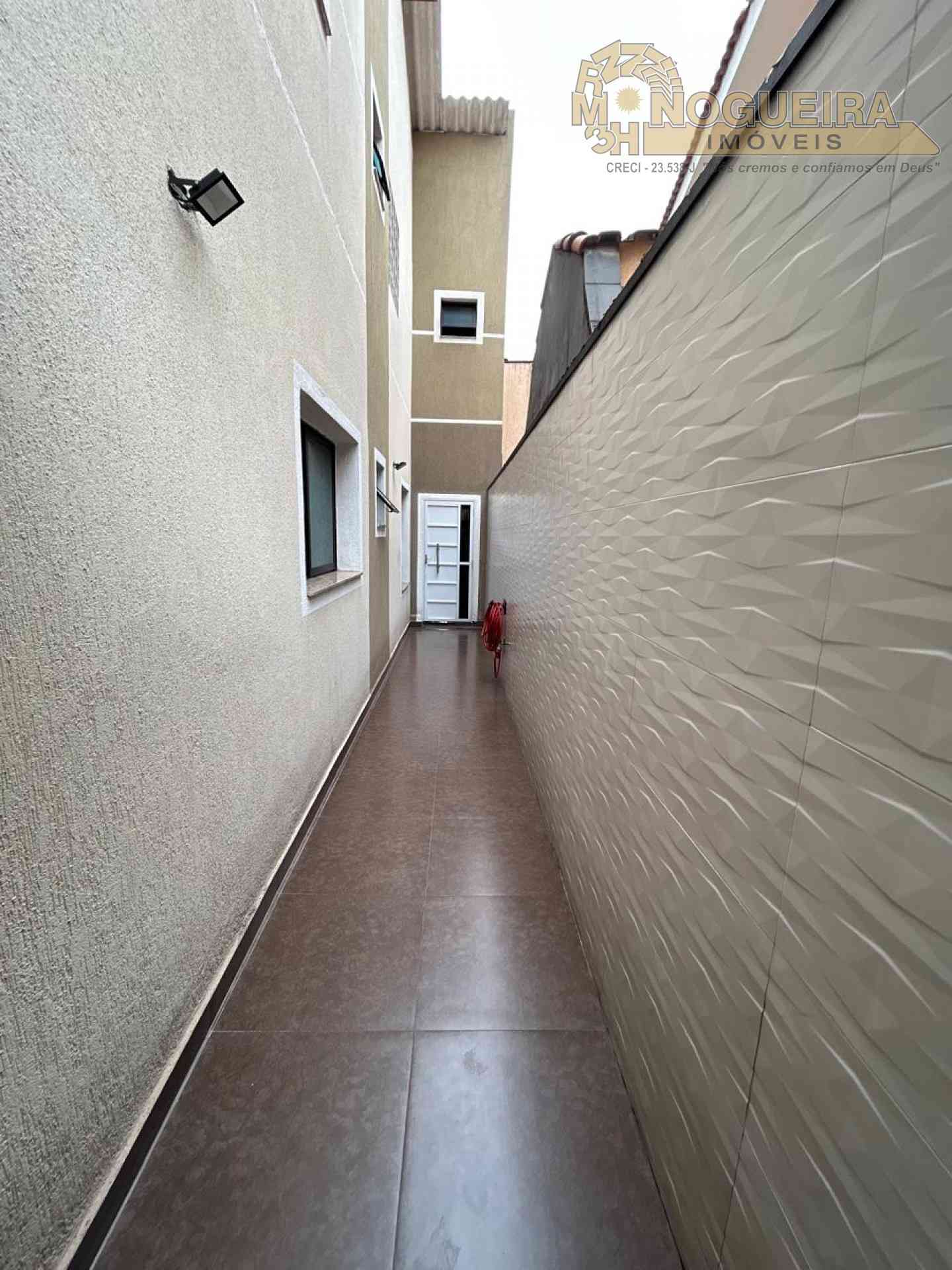 Lindo sobrado com edicula  no Bom Clima