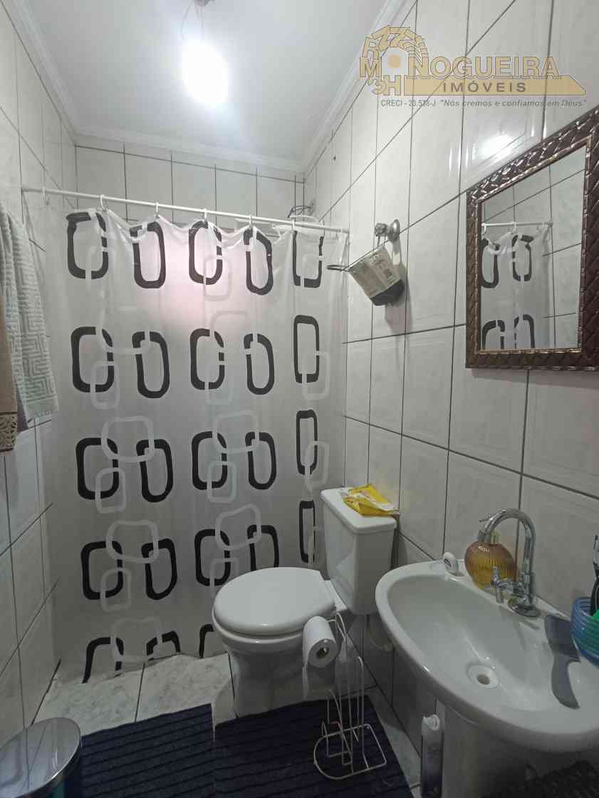 Casa no Bairro dos Pimentas em Guarulhos