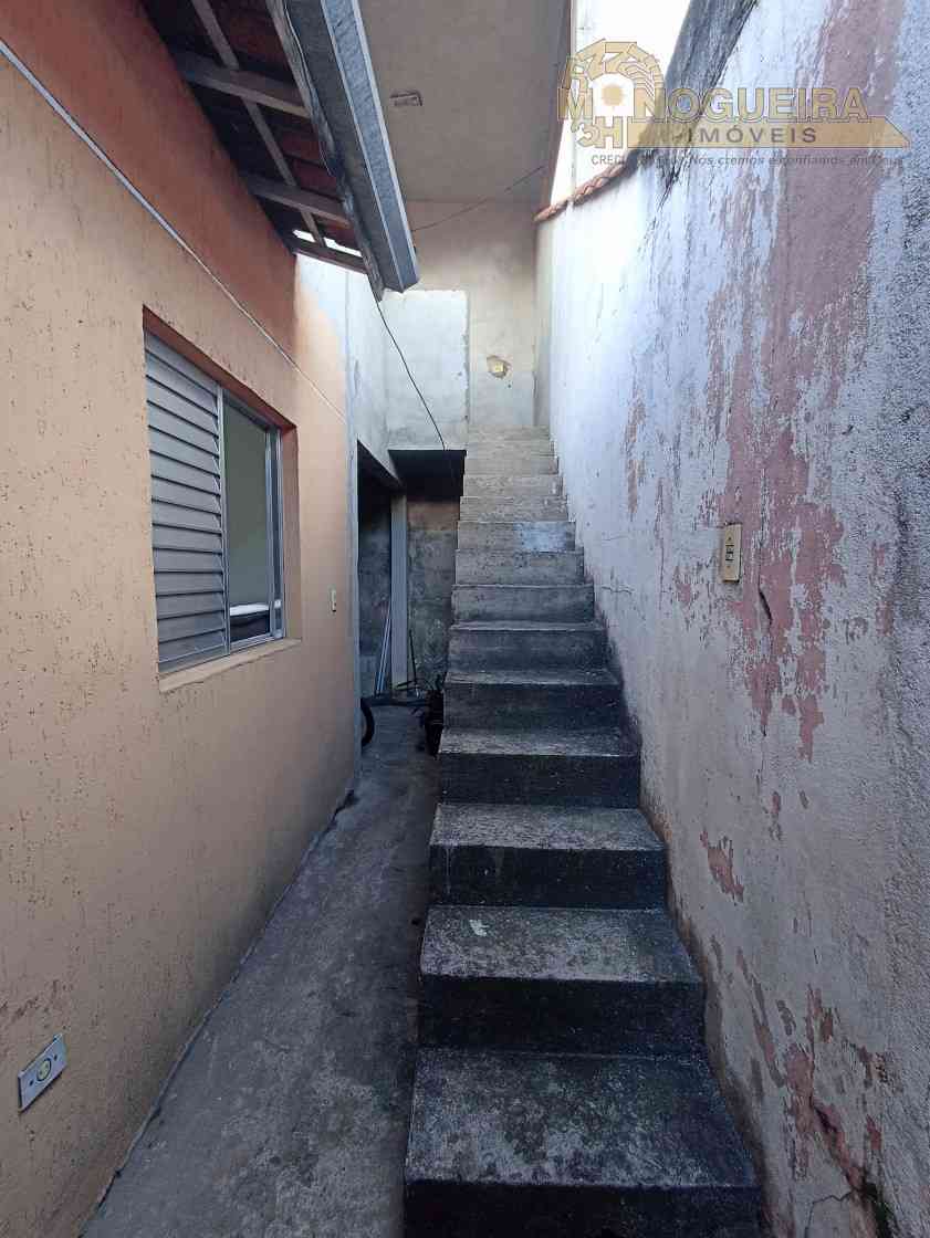 Casa no Bairro dos Pimentas em Guarulhos
