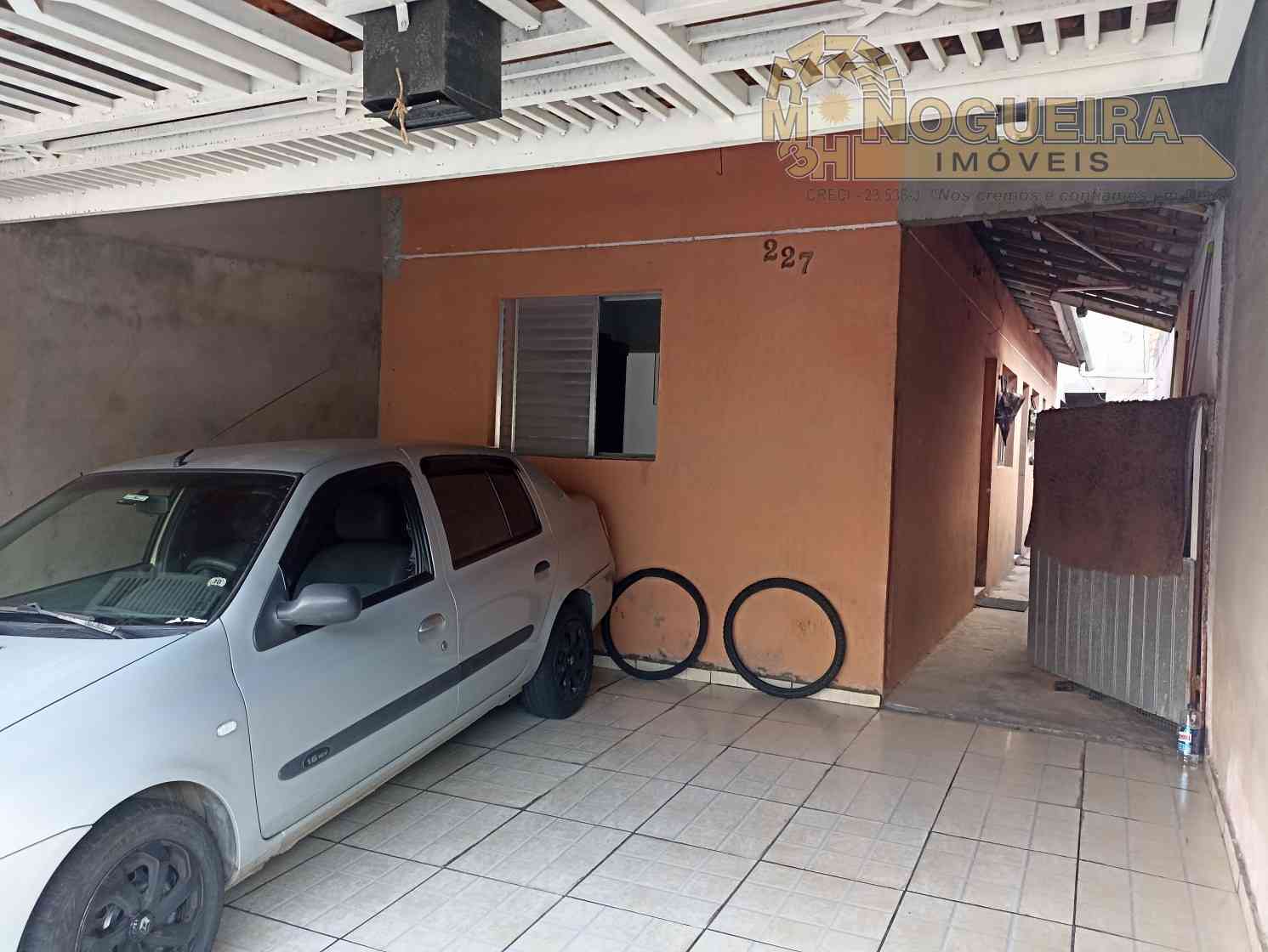 Casa no Bairro dos Pimentas em Guarulhos