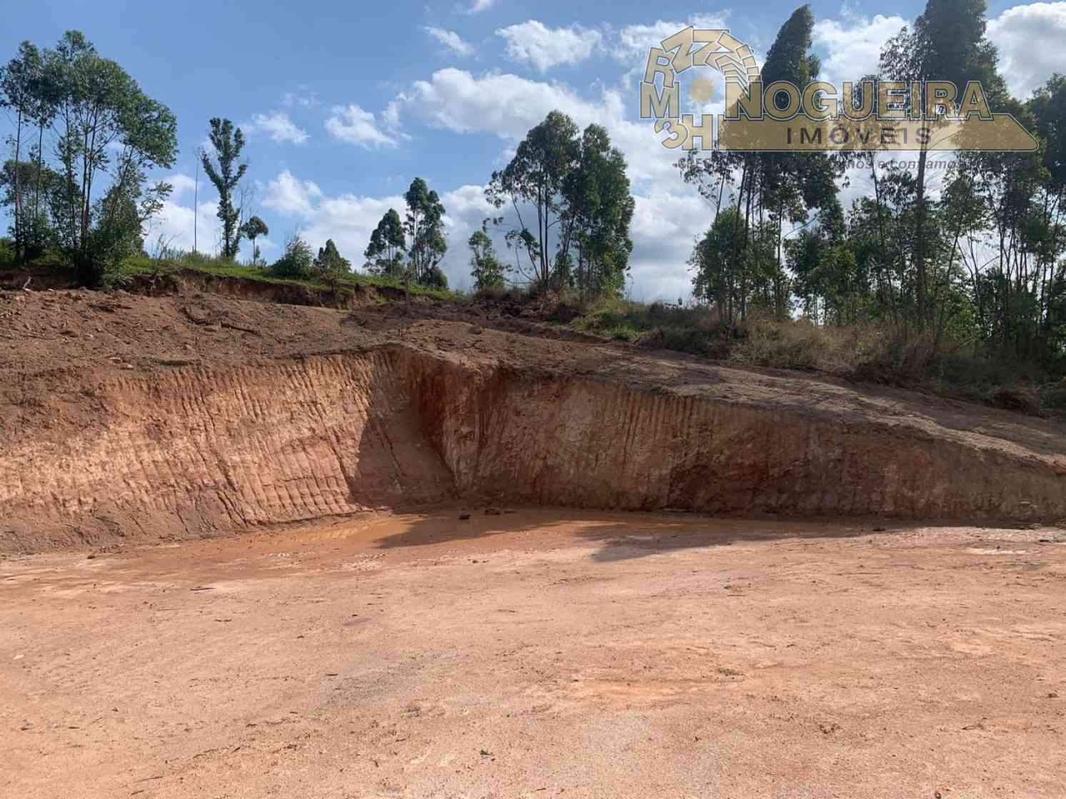 Vendo lote 5.000 m² em condomínio fechado em Atibaia