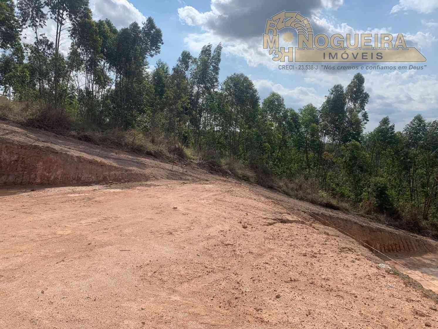 Vendo lote 5.000 m² em condomínio fechado em Atibaia