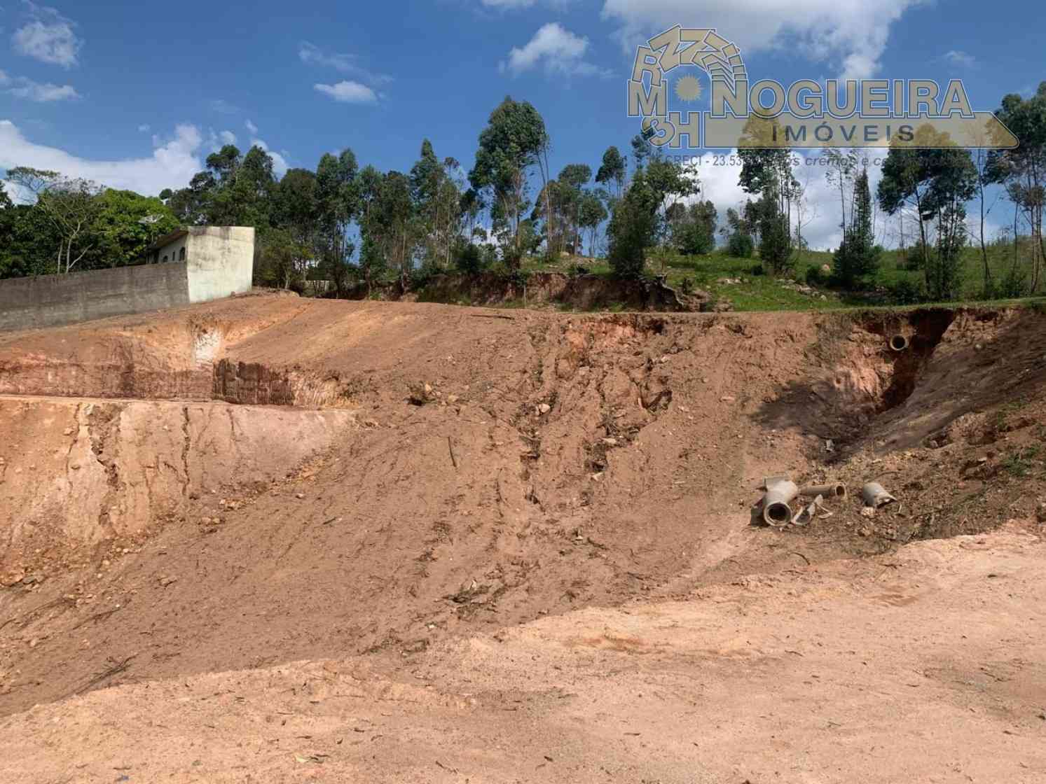 Vendo lote 5.000 m² em condomínio fechado em Atibaia