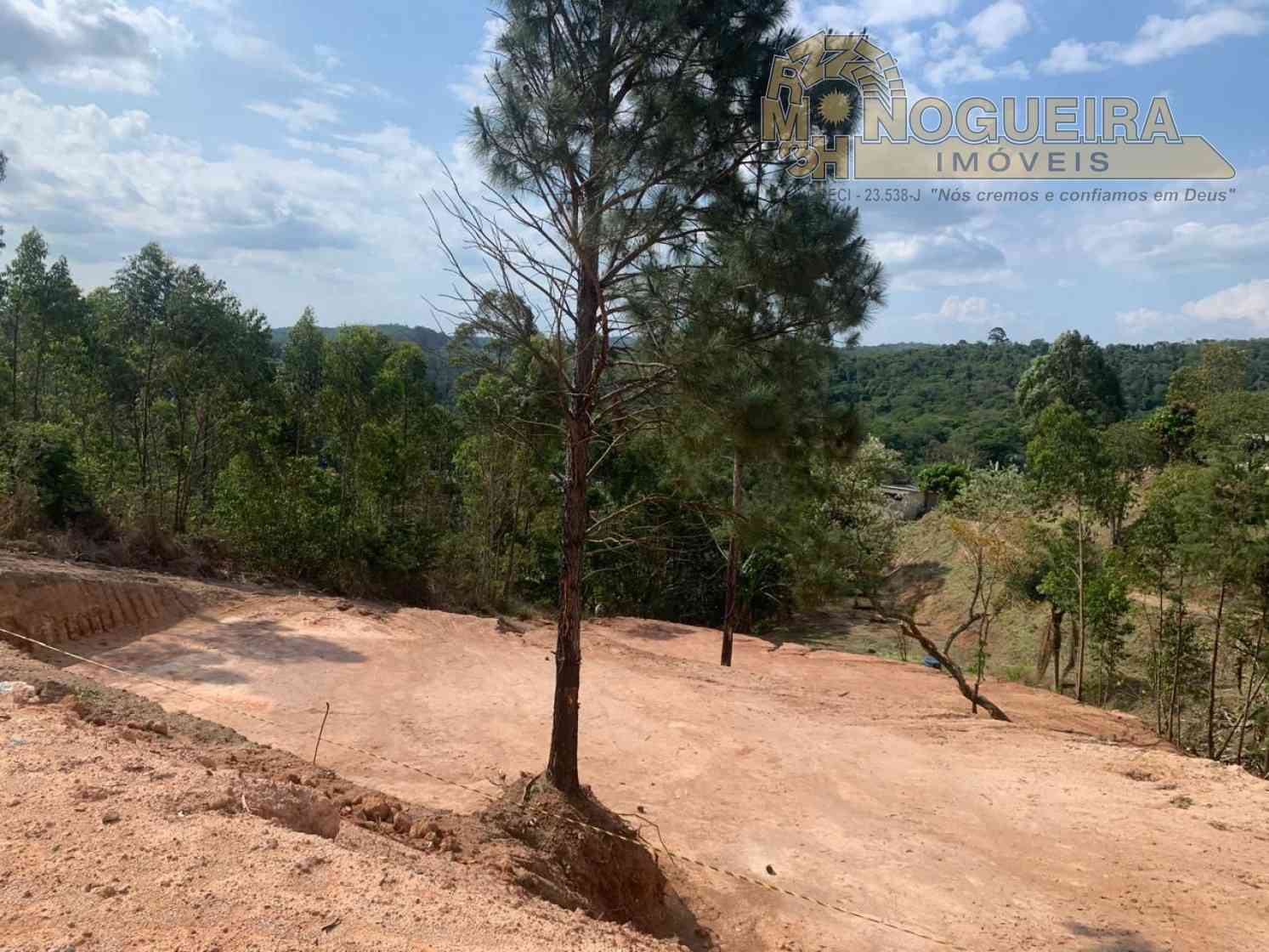 Vendo lote 5.000 m² em condomínio fechado em Atibaia