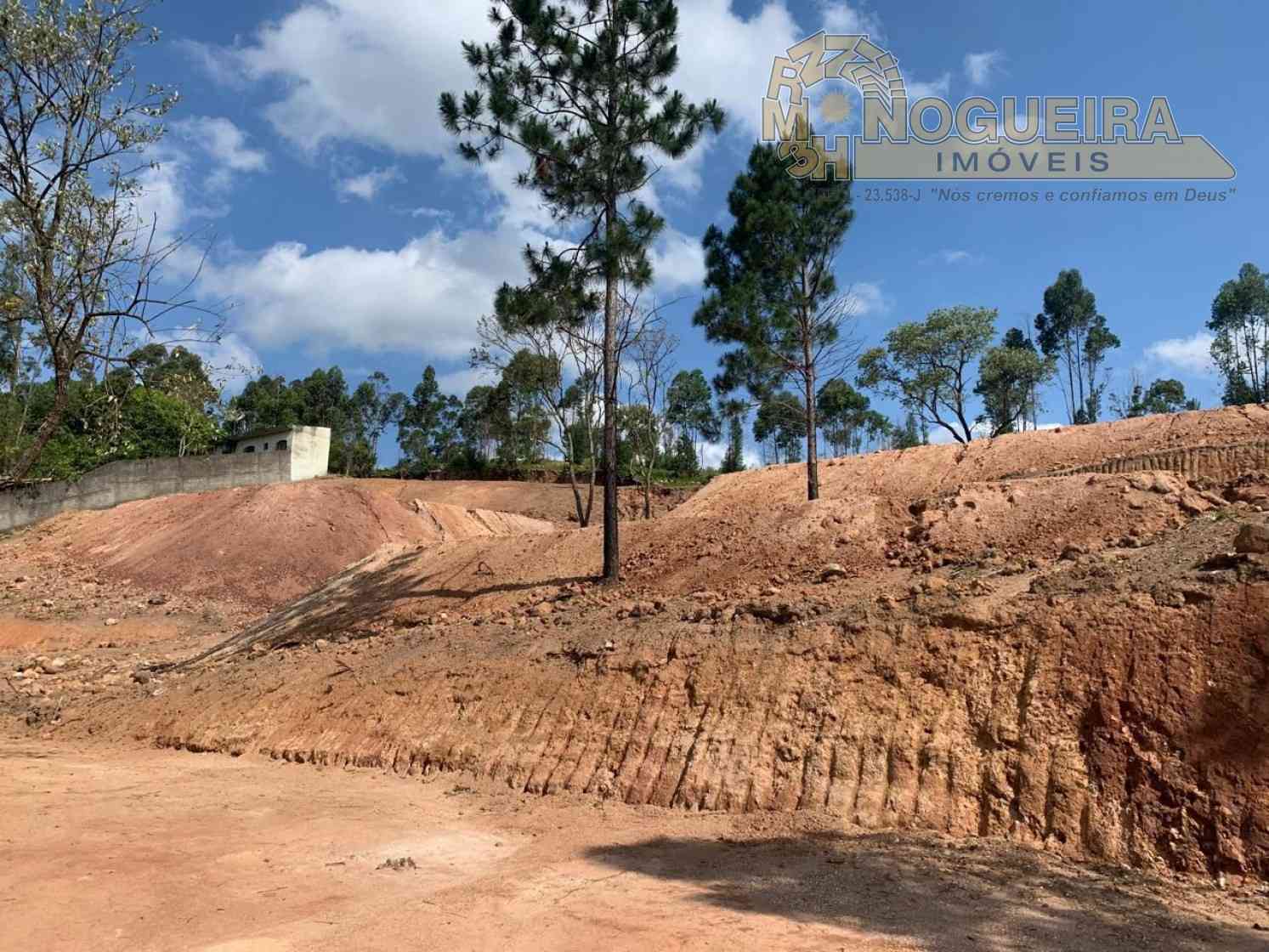 Vendo lote 5.000 m² em condomínio fechado em Atibaia