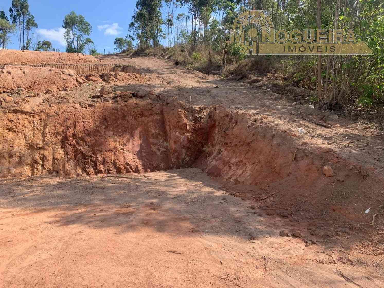 Vendo lote 5.000 m² em condomínio fechado em Atibaia