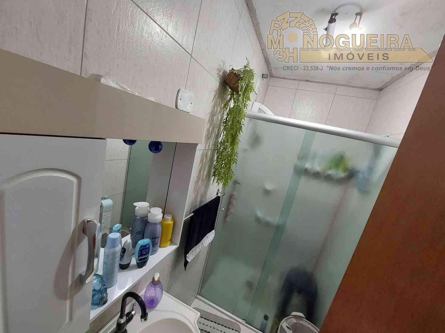 Ótimo Sobrado com 2 suítes - Vila Maranduba