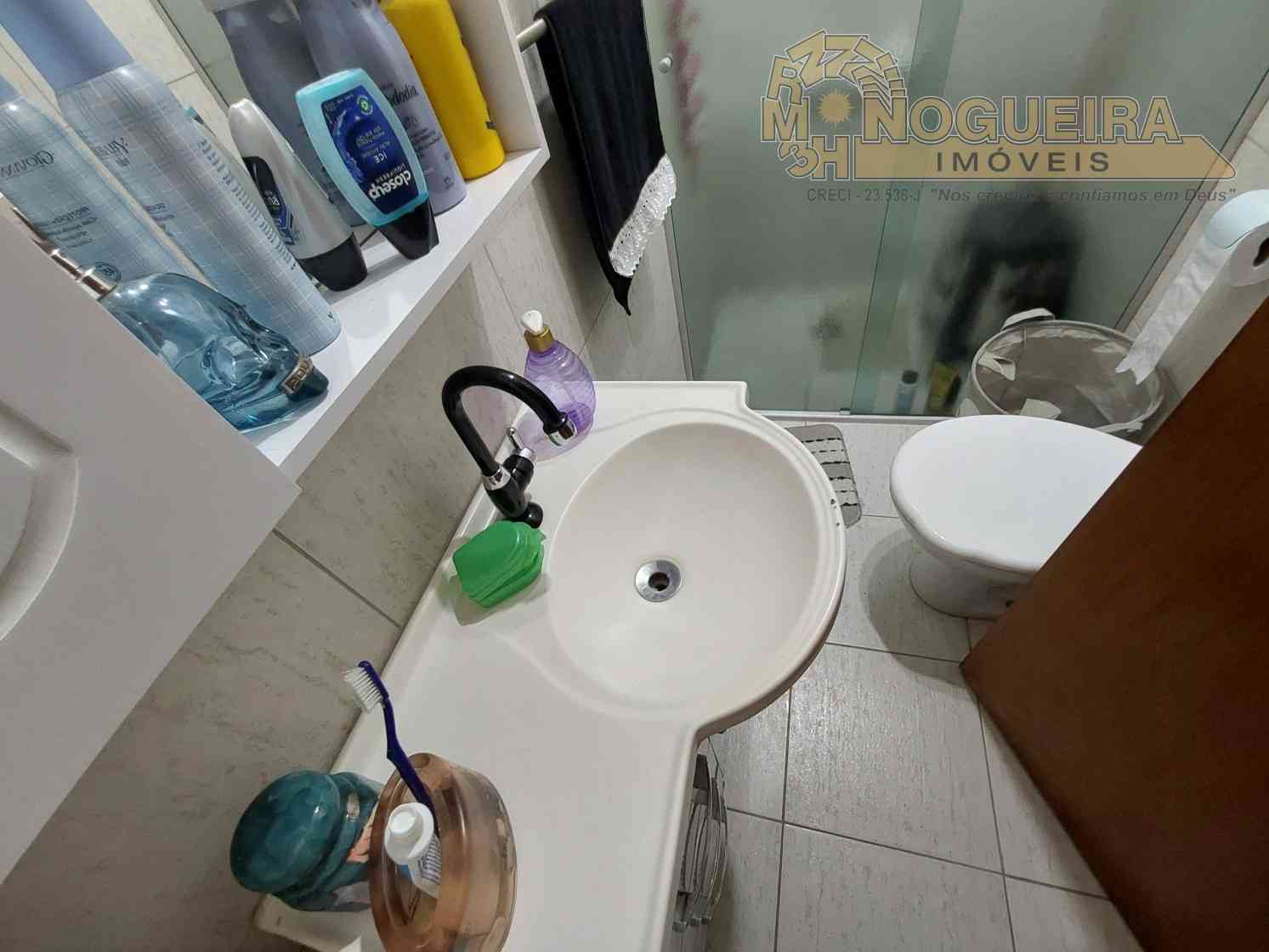 Ótimo Sobrado com 2 suítes - Vila Maranduba