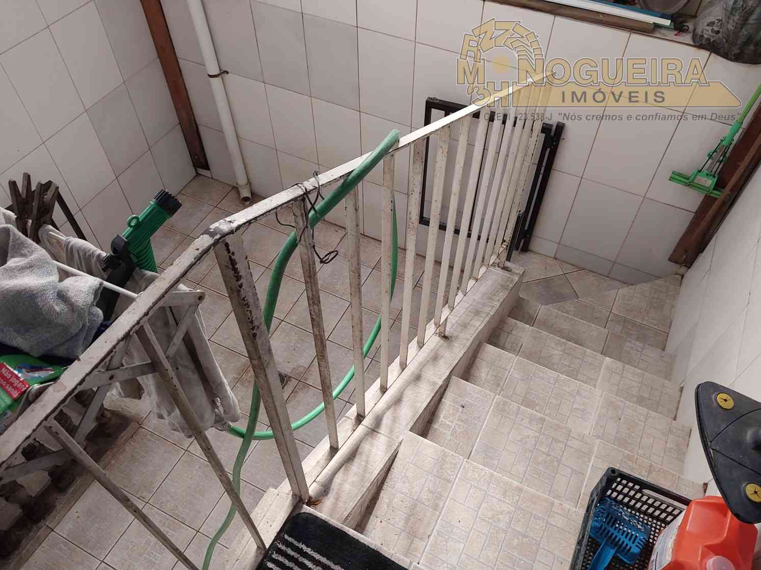 Ótimo Sobrado com 2 suítes - Vila Maranduba