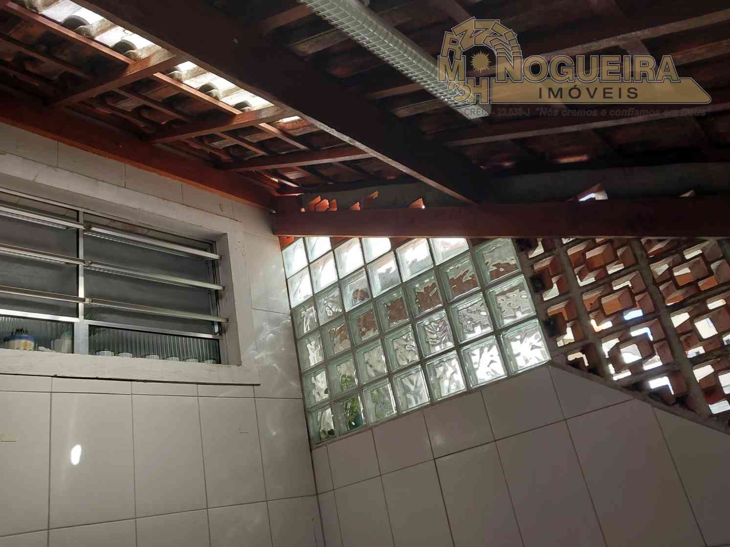 Ótimo Sobrado com 2 suítes - Vila Maranduba