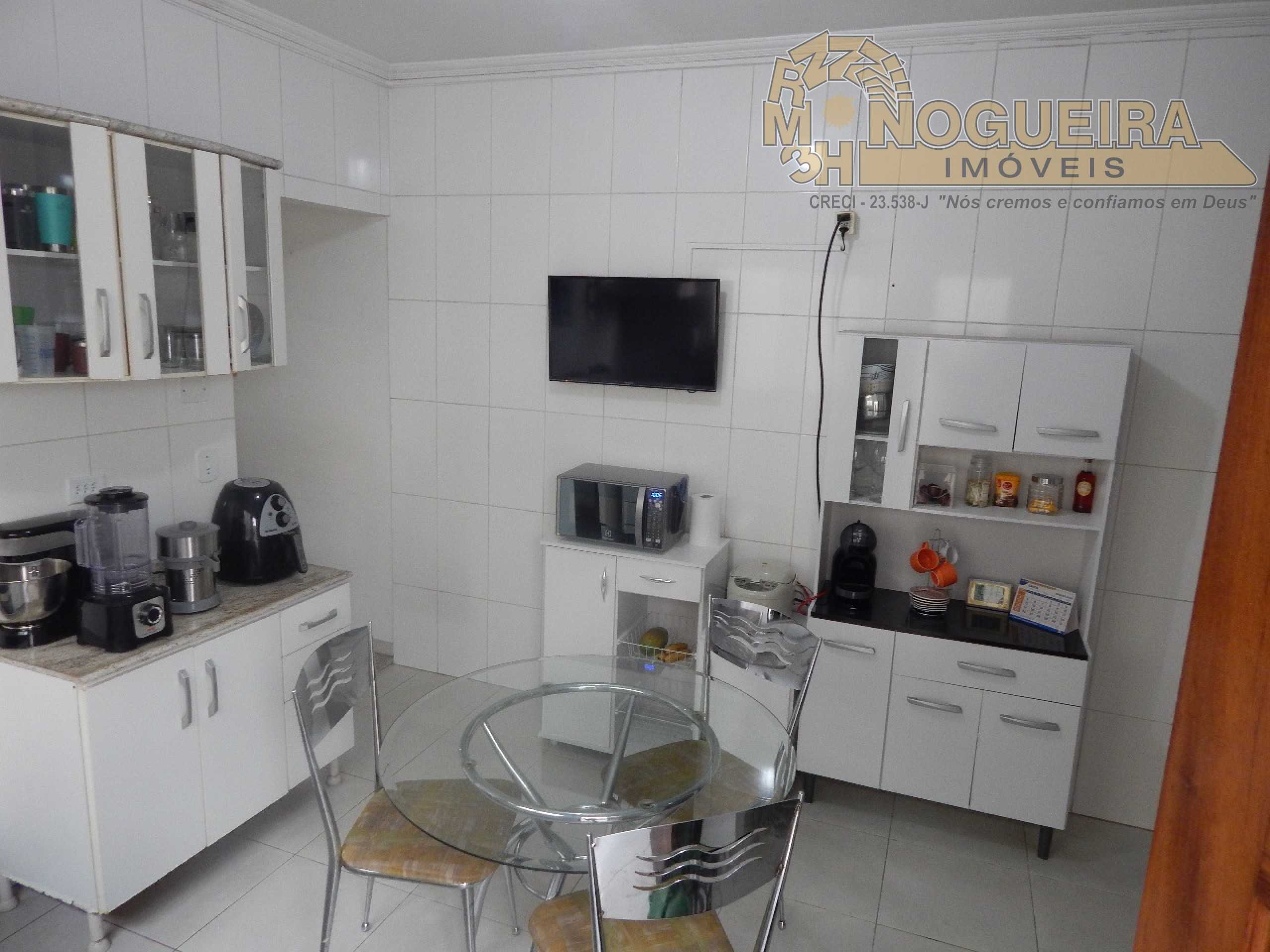 Sobrado no Jd. Santa Clara