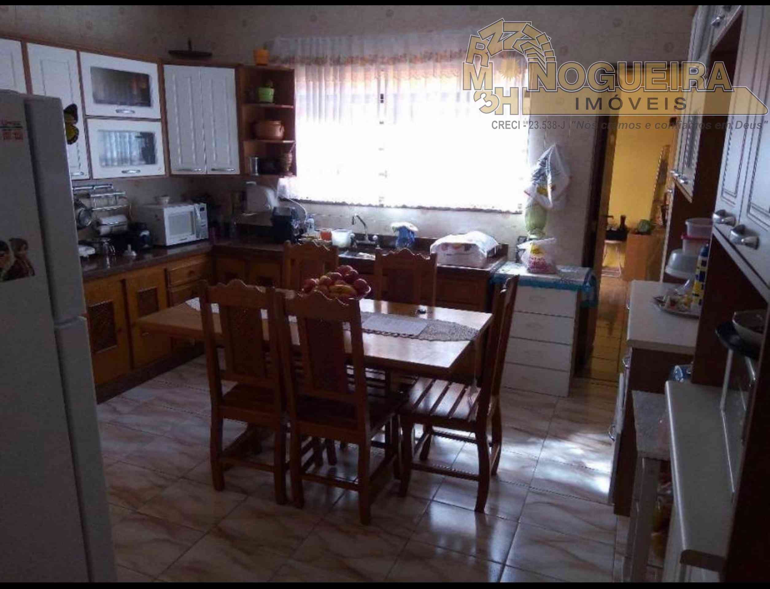 Sobrado  a travessa da timóteo penteado