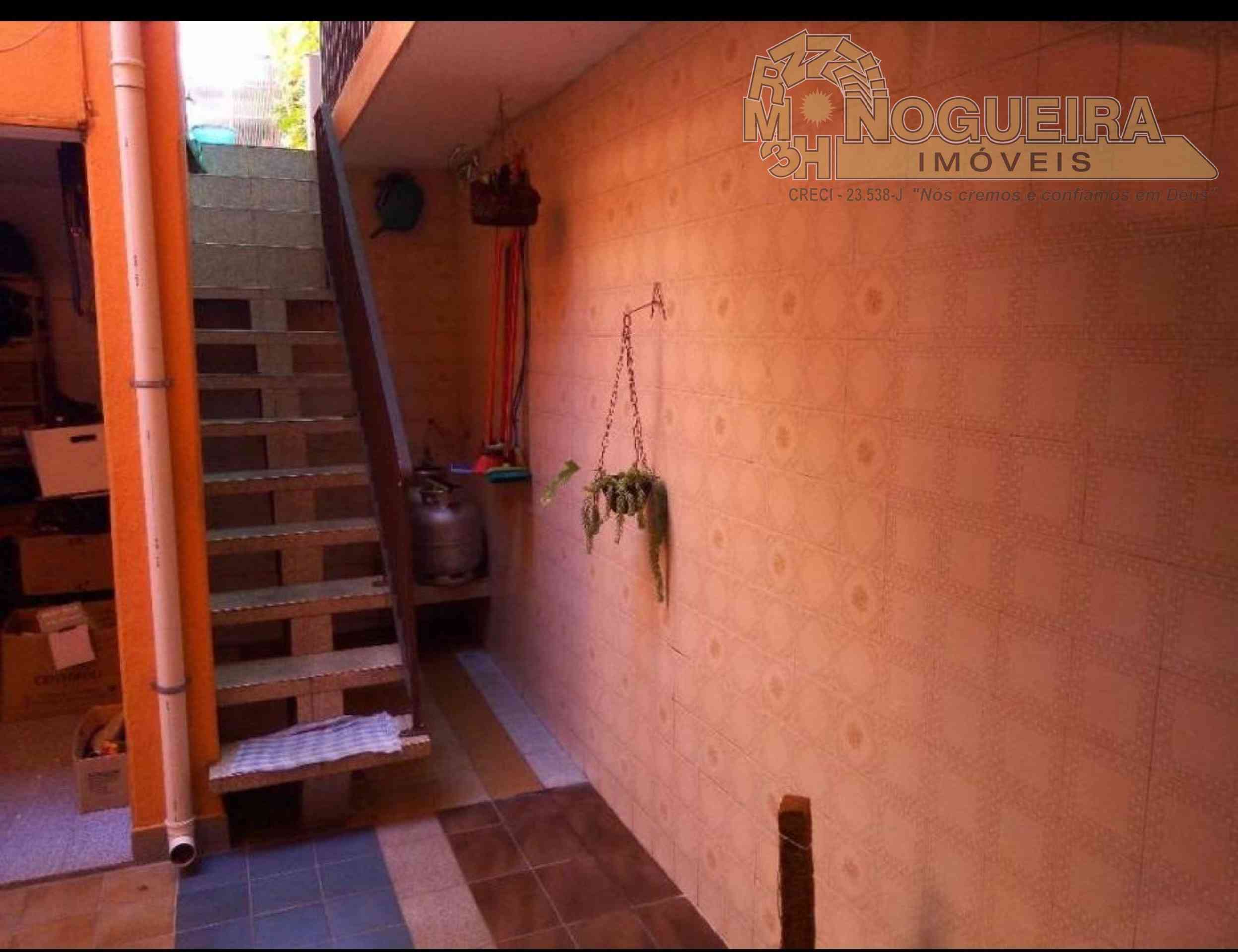 Sobrado  a travessa da timóteo penteado