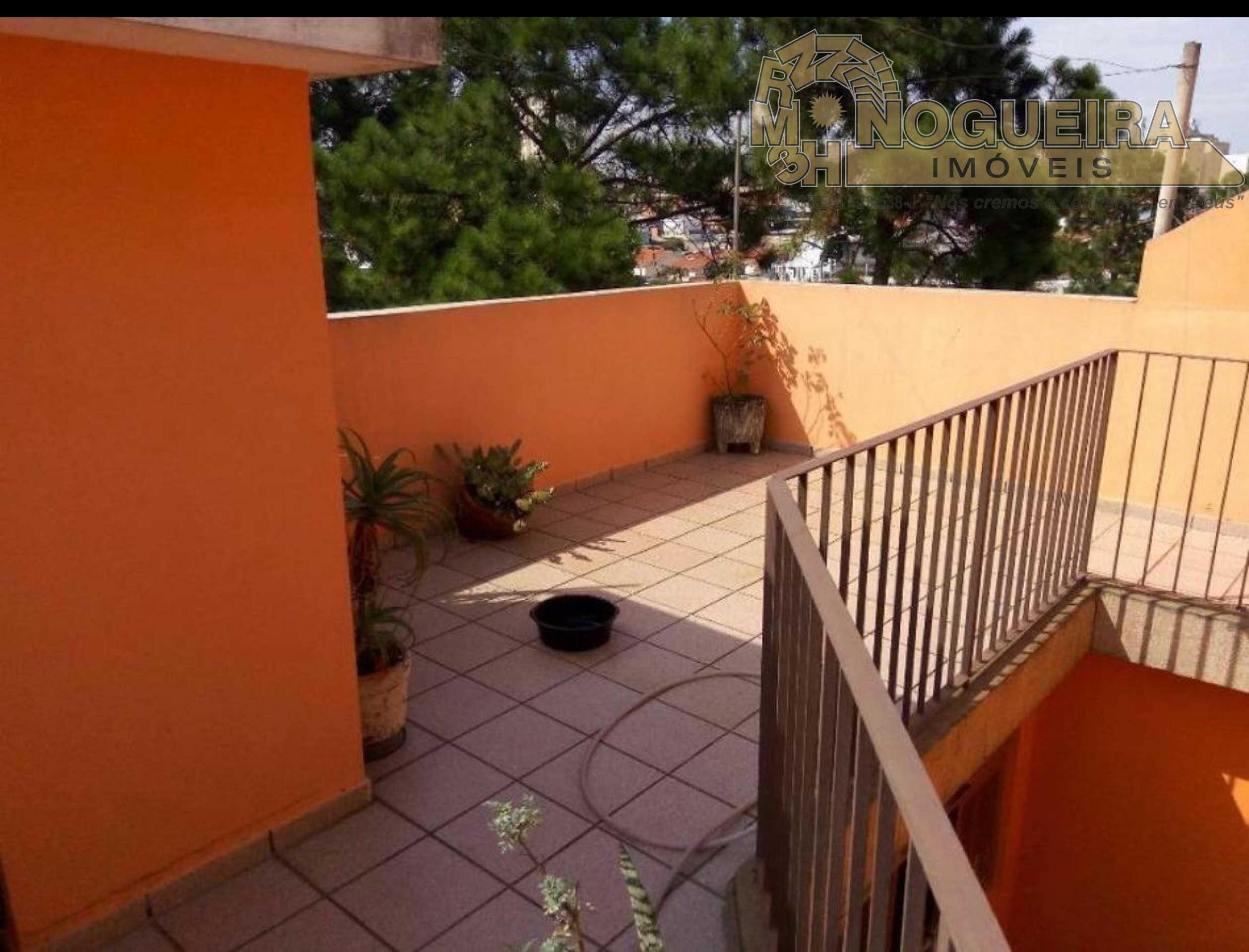 Sobrado  a travessa da timóteo penteado