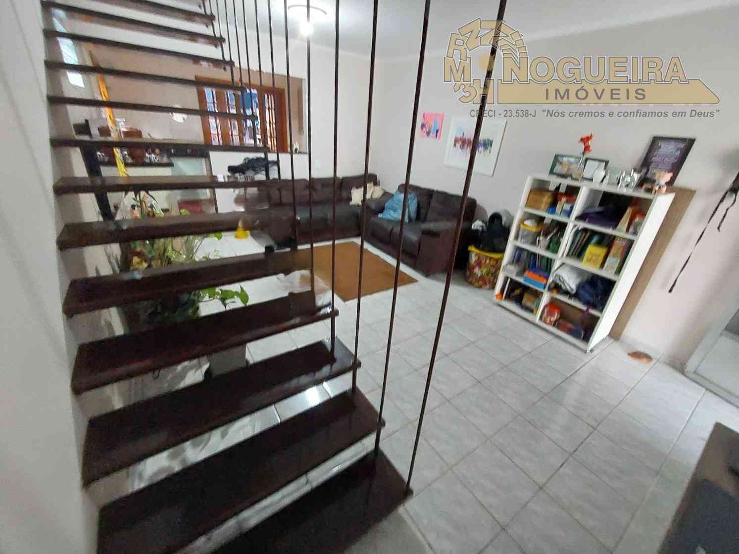 Ótimo Sobrado com 2 quartos Bairro Macedo - Jardim Gabriela