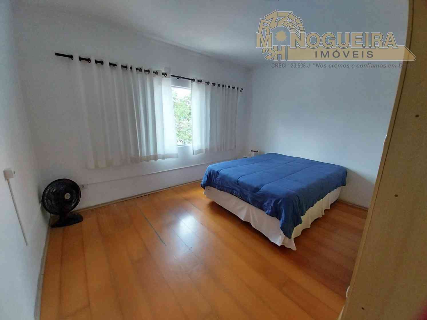 Sobrado 4 Dormitórios com 1 Suíte - Jardim Bom clima