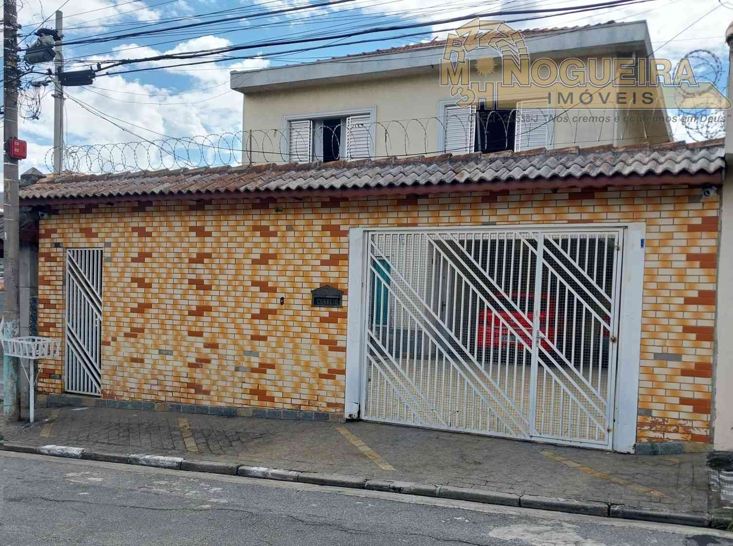 Sobrado 4 Dormitórios com 1 Suíte - Jardim Bom clima